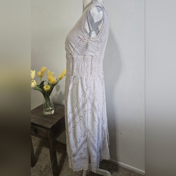 Rabbit Rabbit Rabbit Designs Tan Beige Lace Dress - Picture 4 of 7